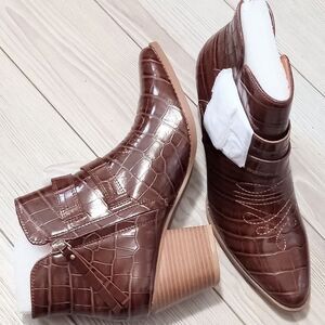 (12-4502)  ZBY Western Boots Sz 9.5